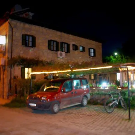 Akasya * Side